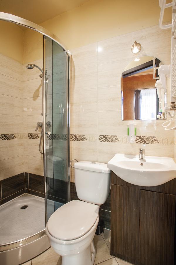 Momotown Privates Bed & Breakfast Krakow Dış mekan fotoğraf
