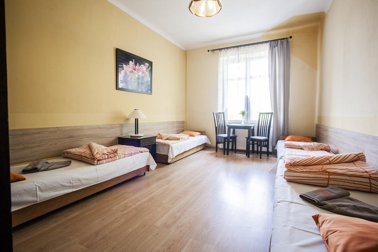 Momotown Privates Bed & Breakfast Krakow Dış mekan fotoğraf