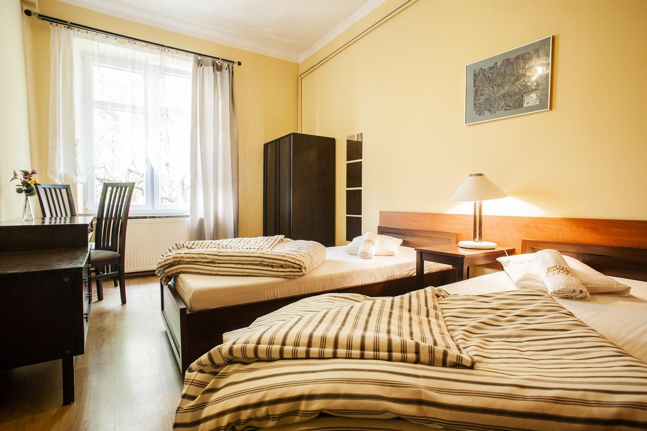 Momotown Privates Bed & Breakfast Krakow Dış mekan fotoğraf